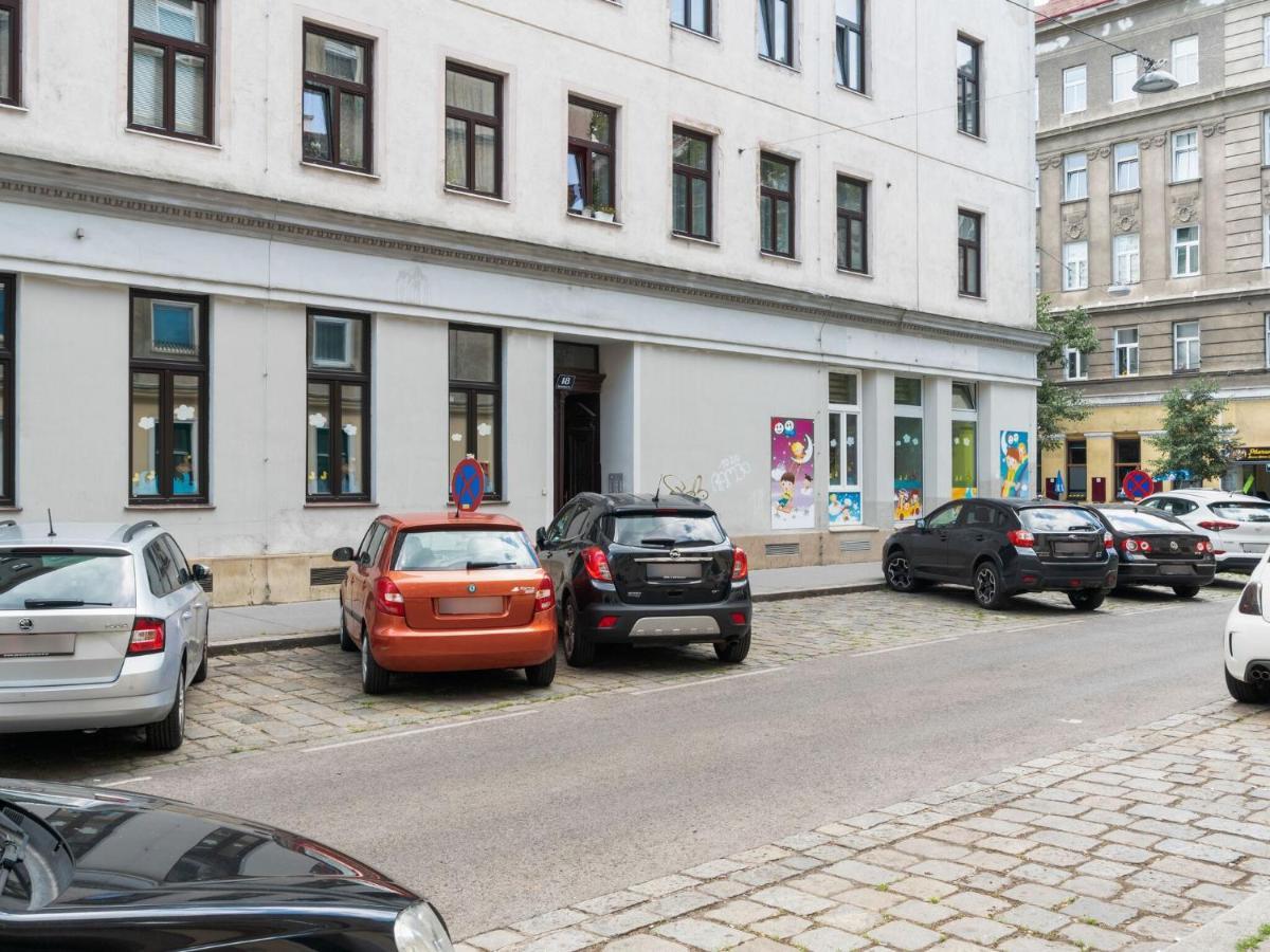 Elegant Apartment In Vienna With Patio Exterior foto
